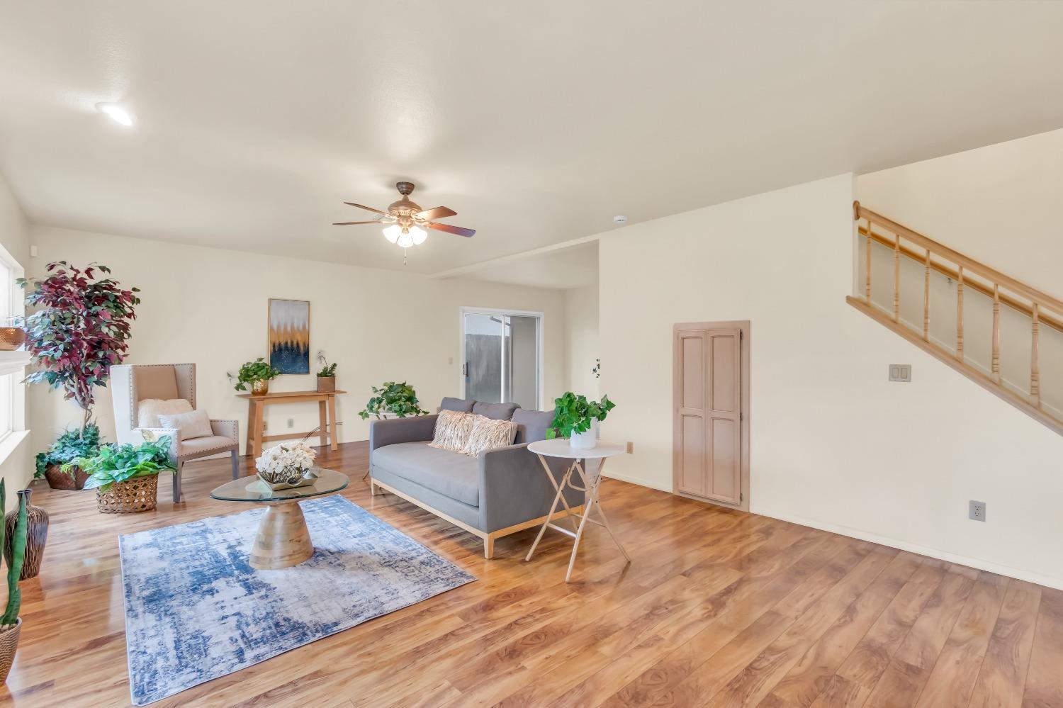 5525 LAGUNA PARK Drive