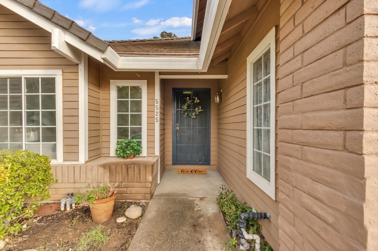 5525 LAGUNA PARK Drive