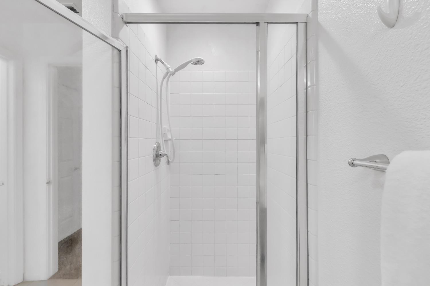 5525 LAGUNA PARK Drive