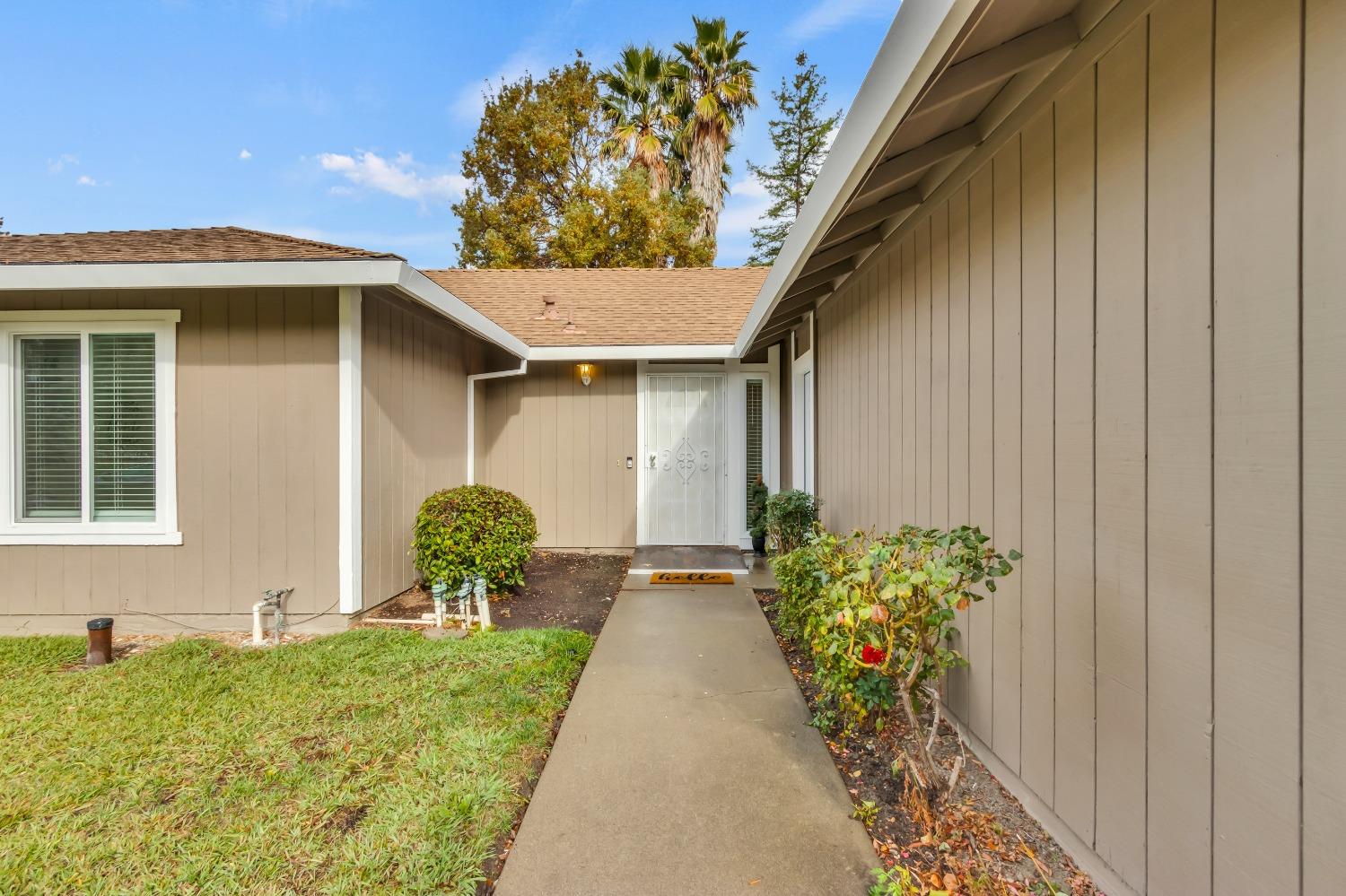 717 CECILYN Way