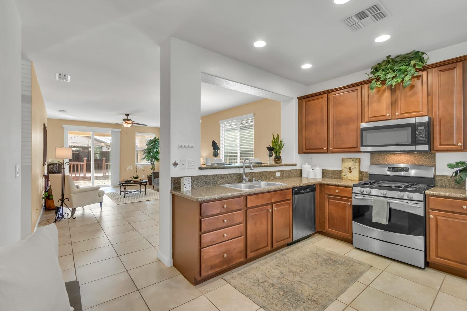 9413 BLUE MOUNTAIN Way