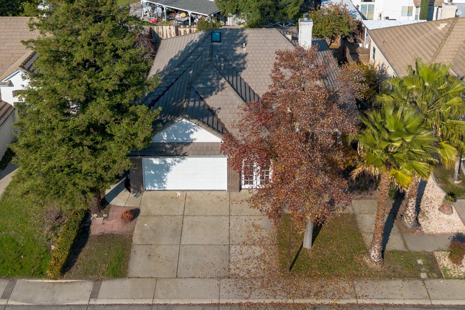 8605 UNDERHILL Drive