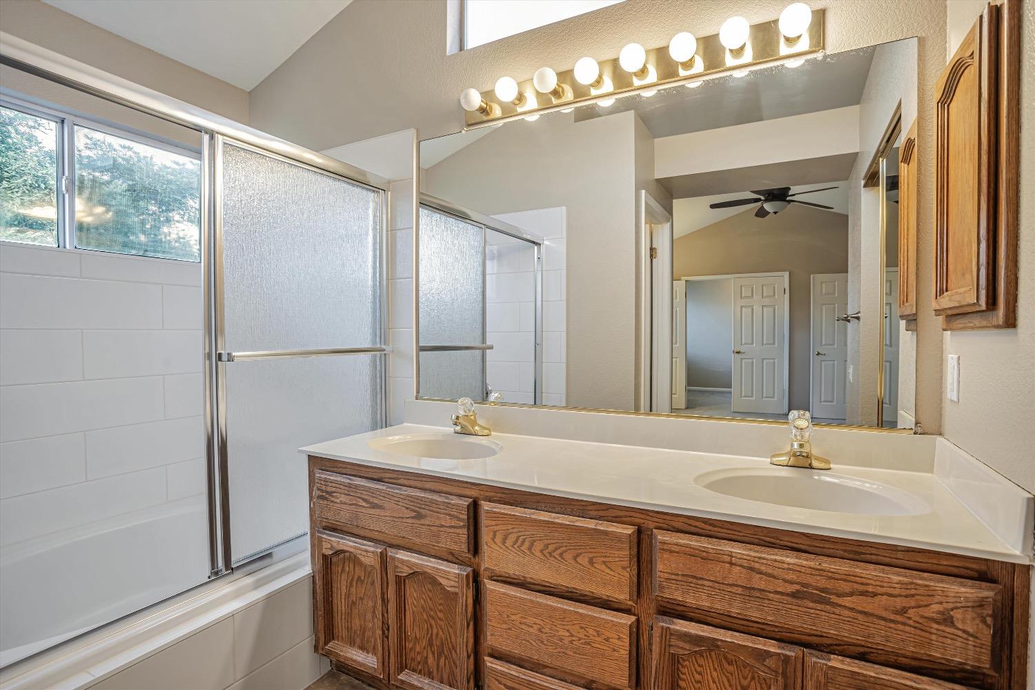 4813 Mapleplain Avenue