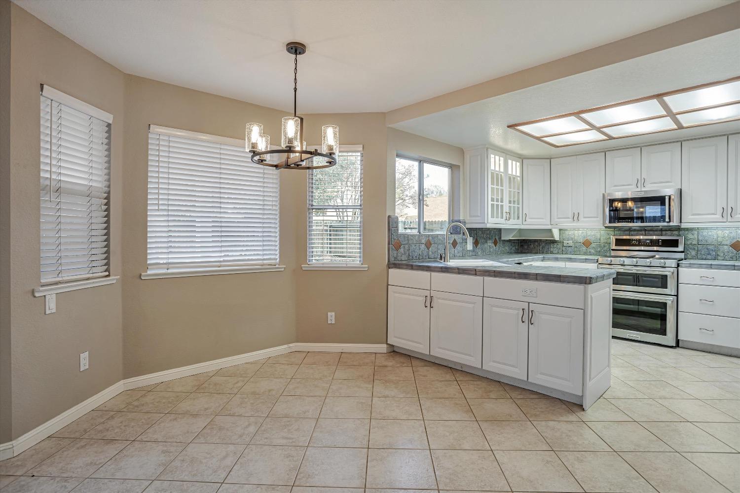 4813 Mapleplain Avenue