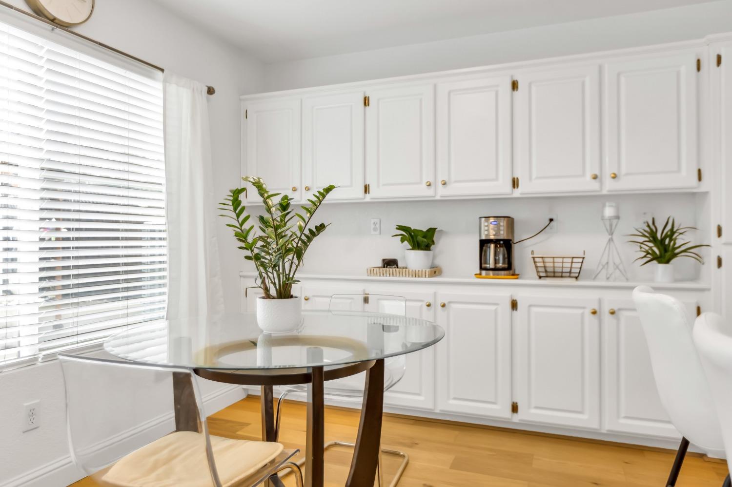 8532 HERITAGE HILL Drive