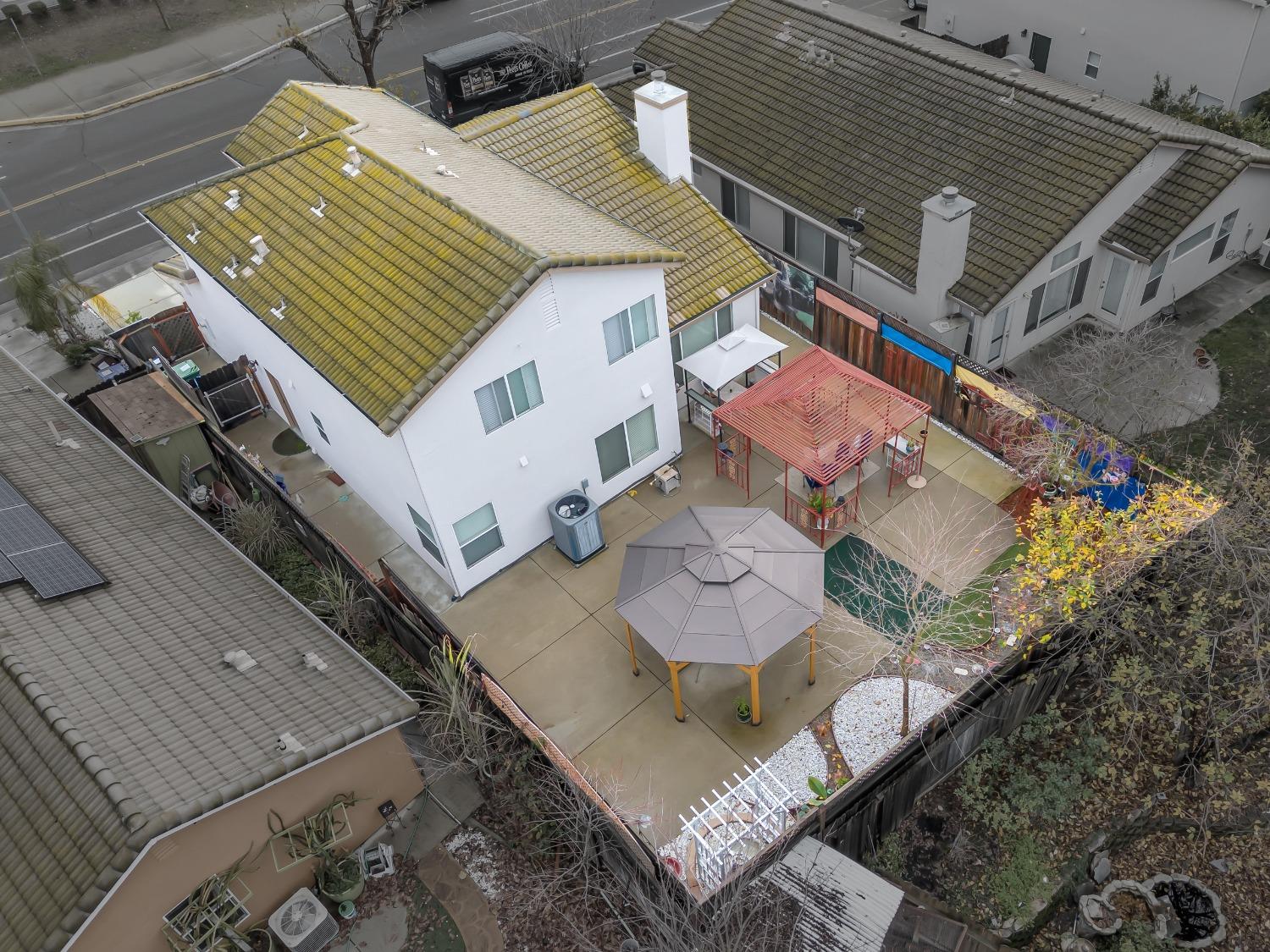 8532 HERITAGE HILL Drive