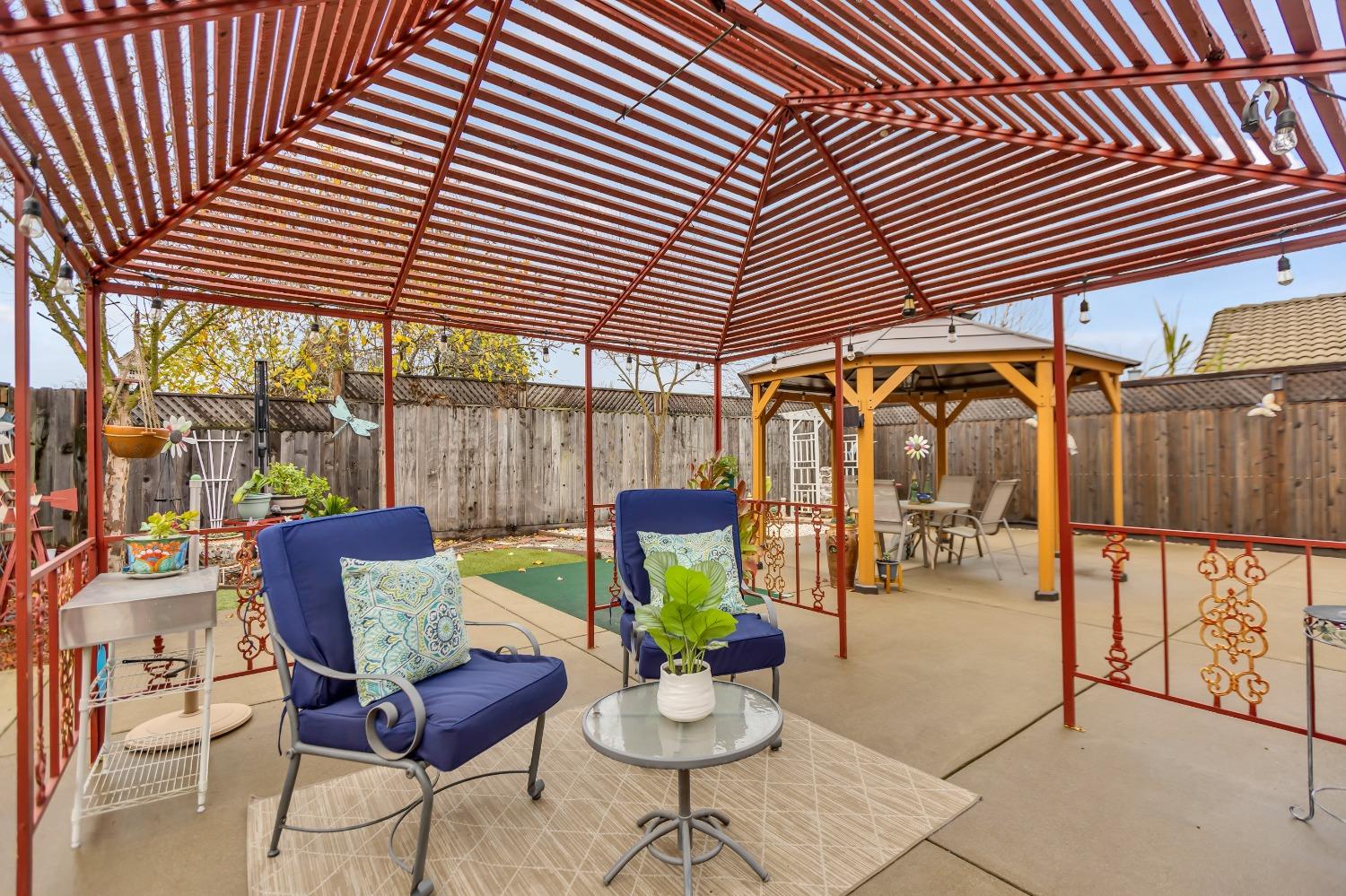 8532 HERITAGE HILL Drive