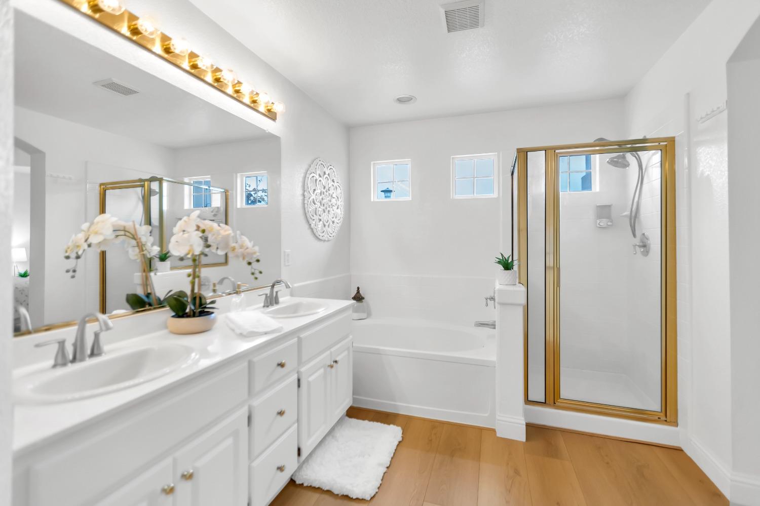 8532 HERITAGE HILL Drive