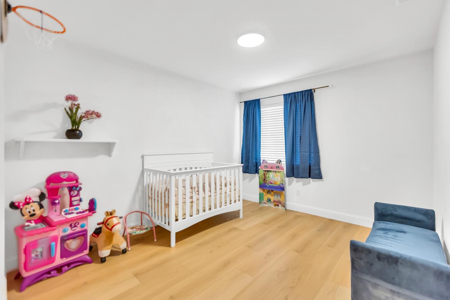 8532 HERITAGE HILL Drive