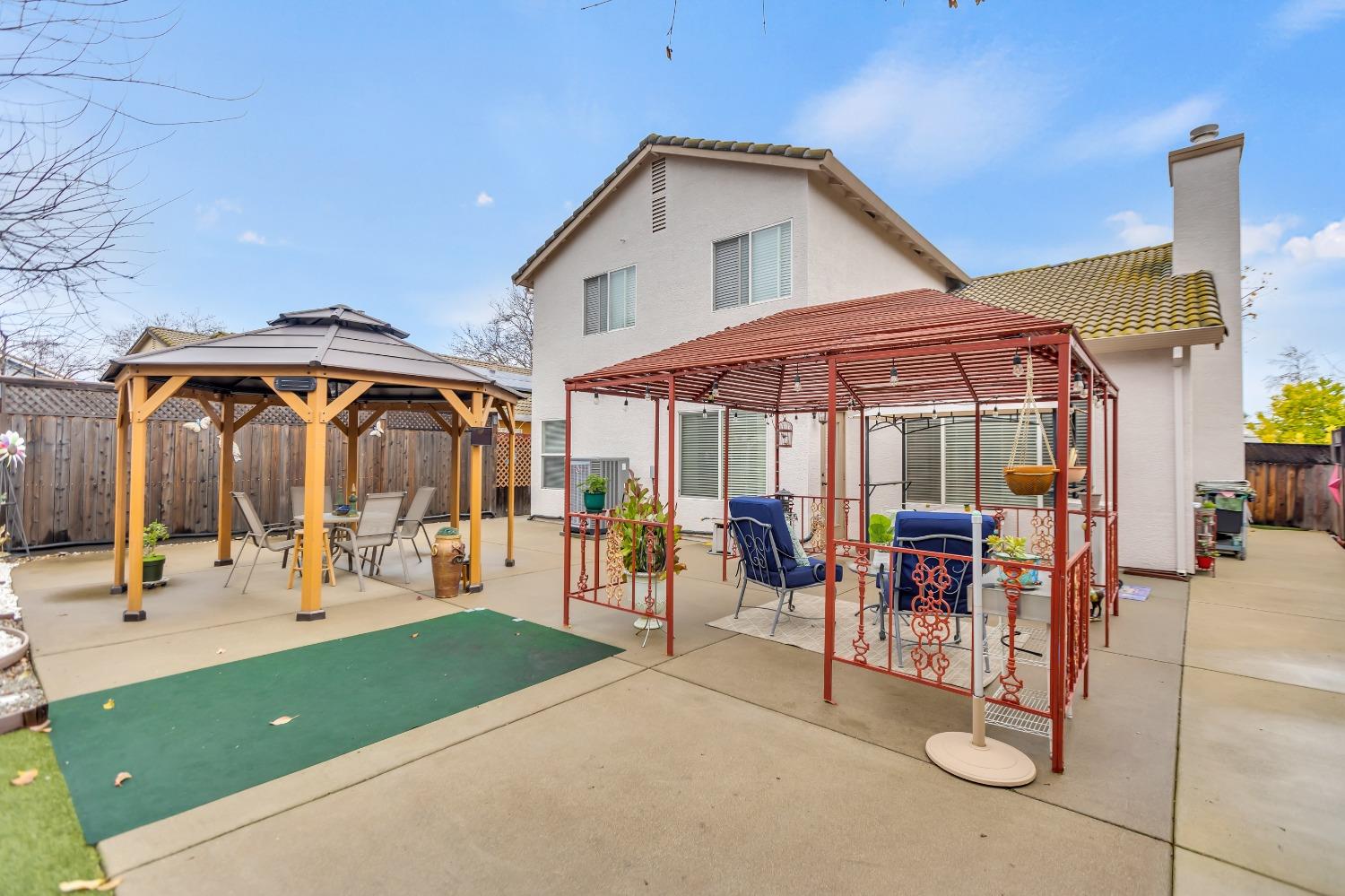 8532 HERITAGE HILL Drive