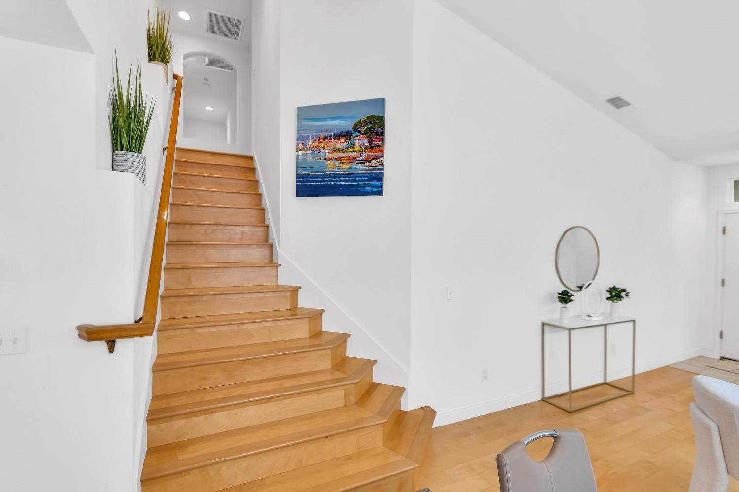 8532 HERITAGE HILL Drive