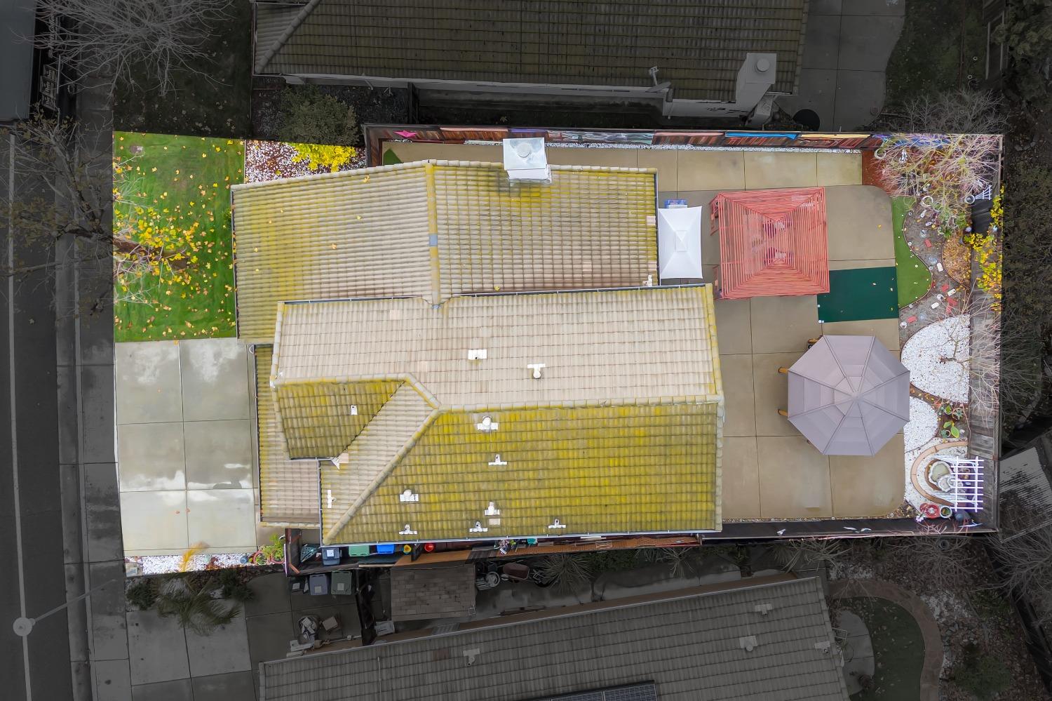 8532 HERITAGE HILL Drive