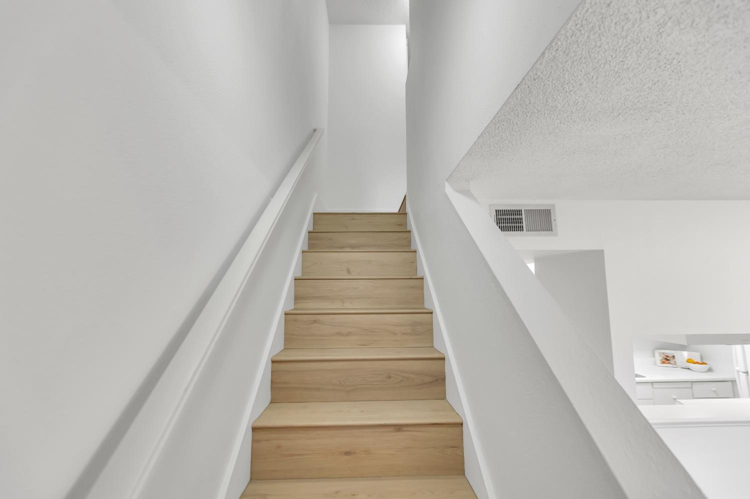 2300 SYCAMORE Lane 9