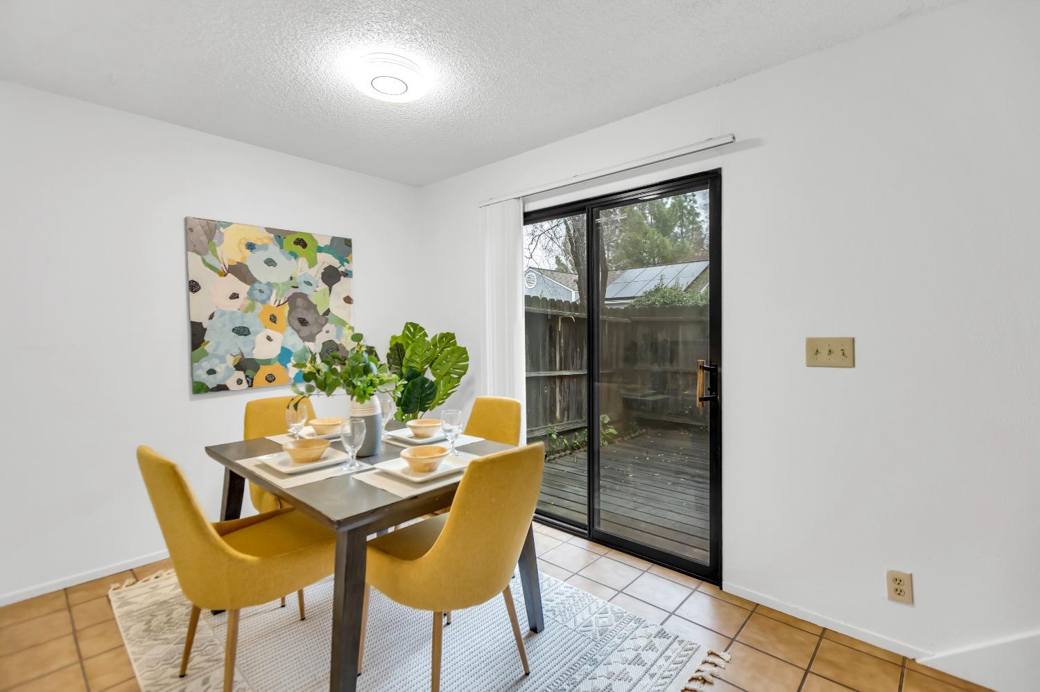 2300 SYCAMORE Lane 9