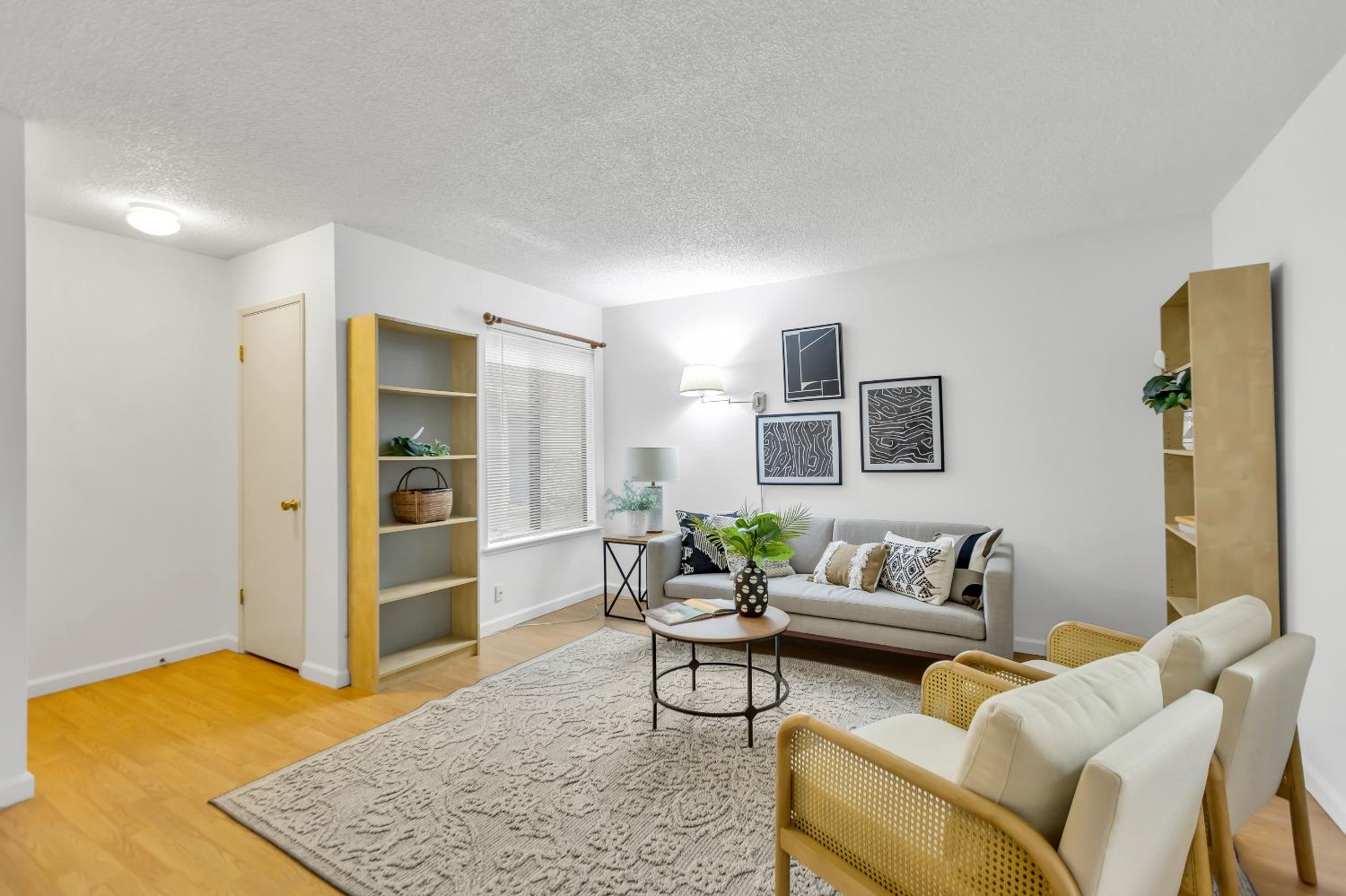 2300 SYCAMORE Lane 9