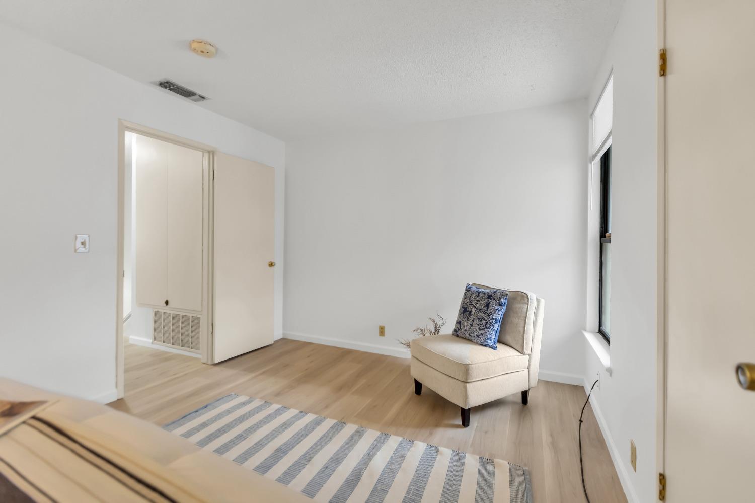 2300 SYCAMORE Lane 9