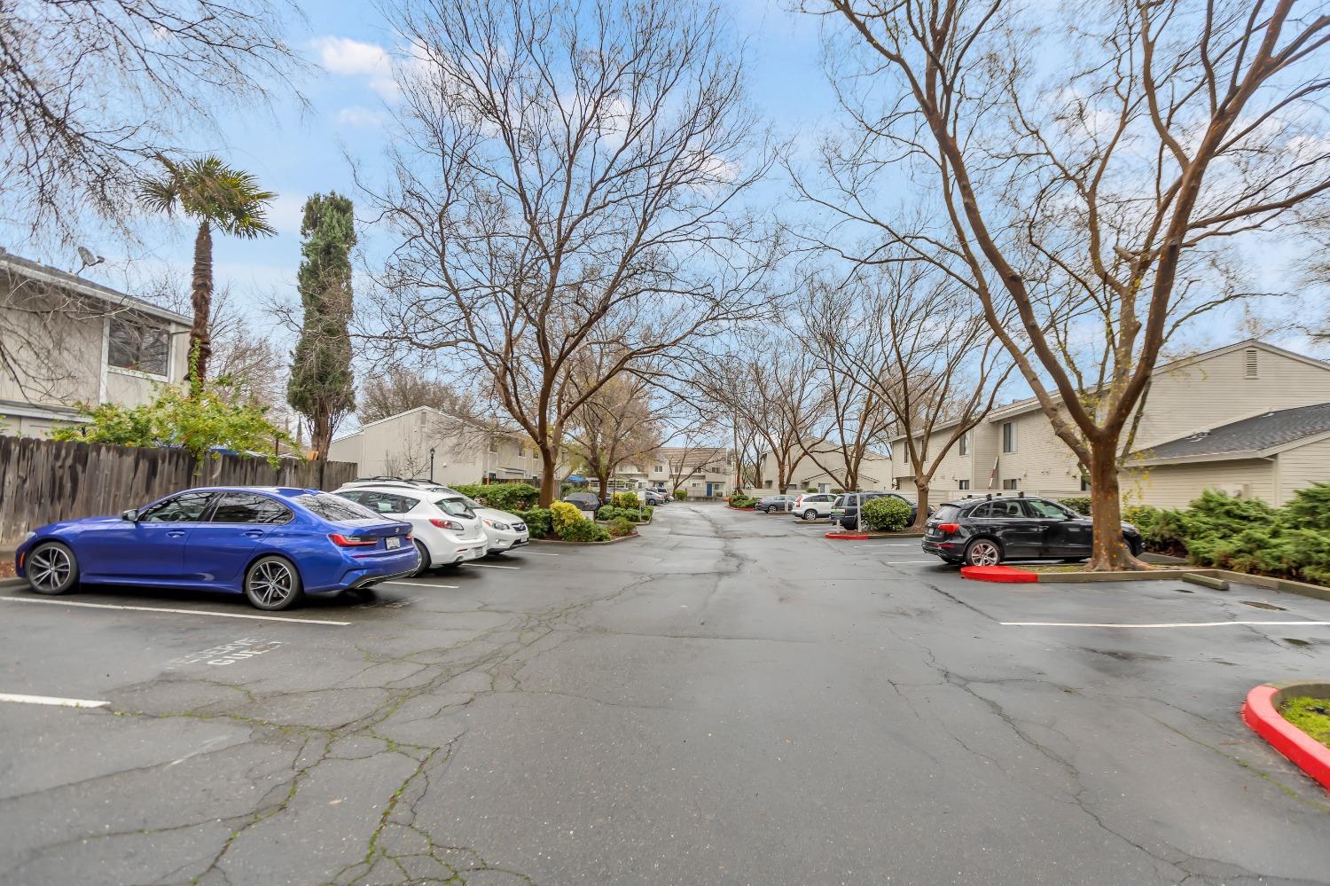 2300 SYCAMORE Lane 9