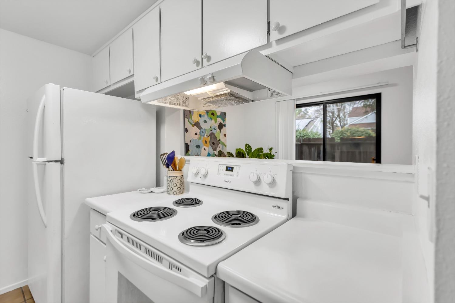 2300 SYCAMORE Lane 9