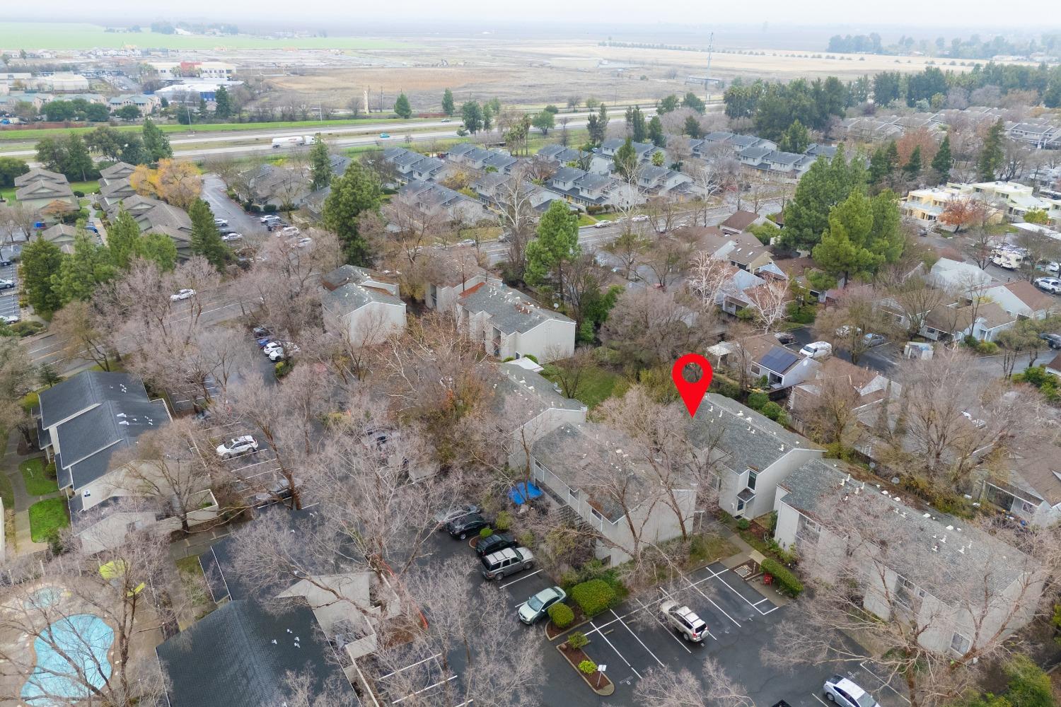 2300 SYCAMORE Lane 9