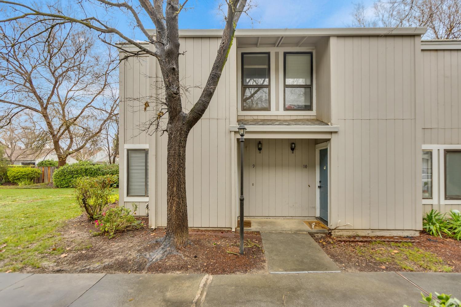 2300 SYCAMORE Lane 9