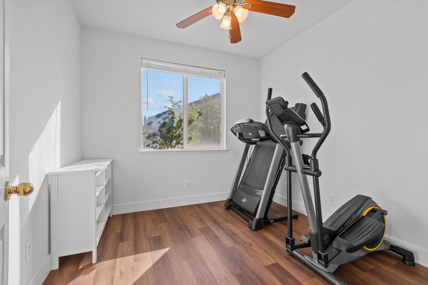 5648 La Casa Way