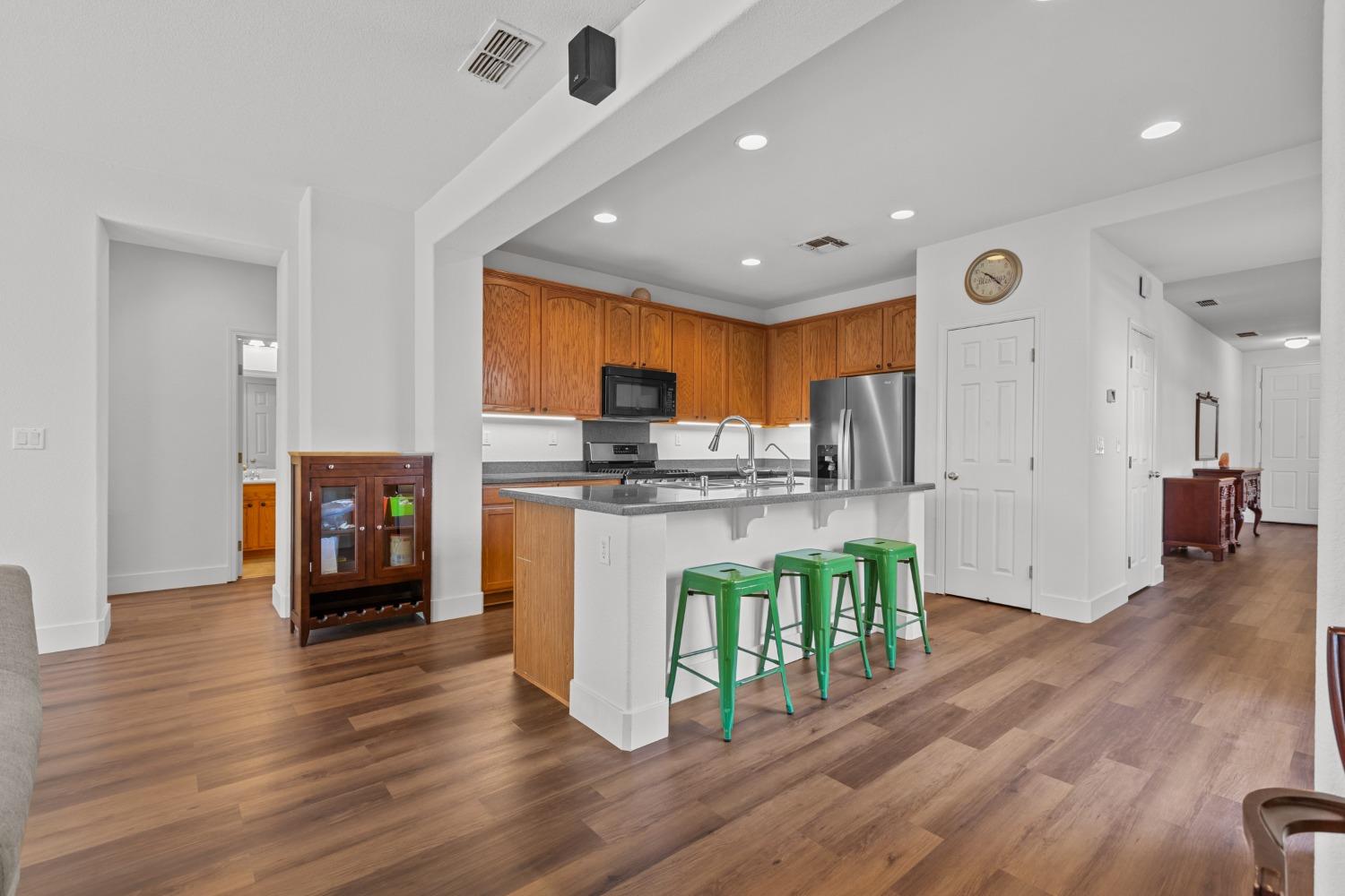 5648 La Casa Way