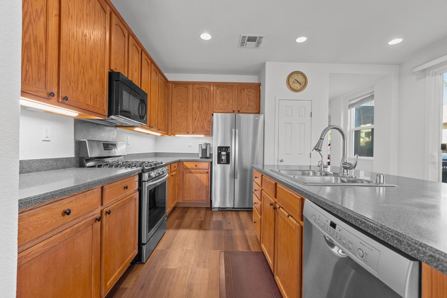 5648 La Casa Way