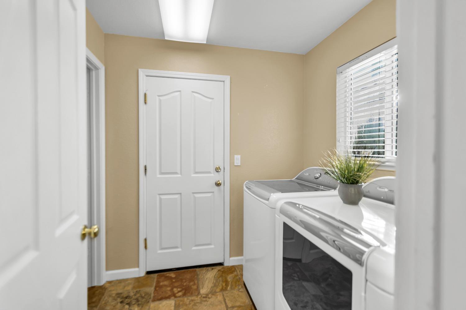 3407 Sierra Meadow Court