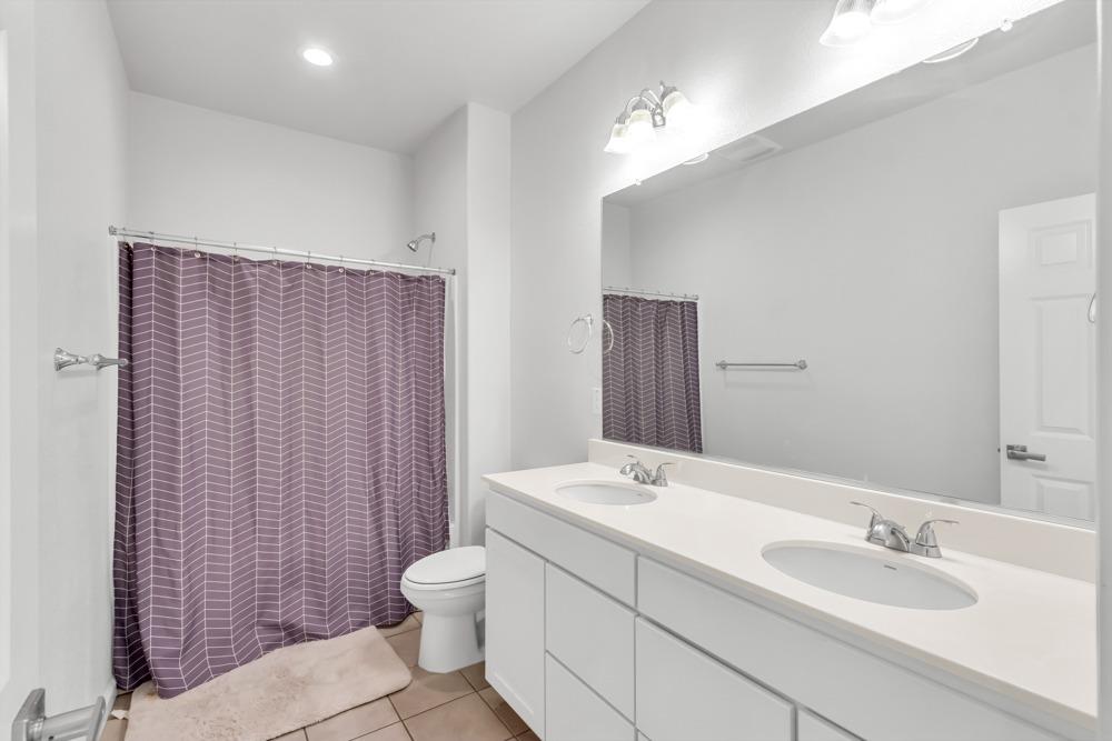 9977 RED TAIL HAWK Way