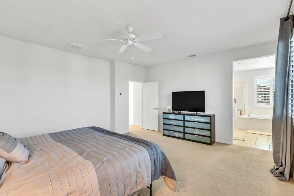 9977 RED TAIL HAWK Way