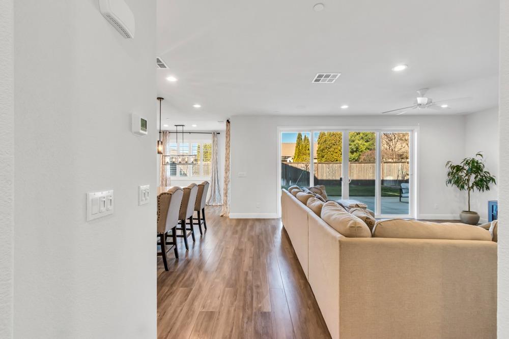 9977 RED TAIL HAWK Way