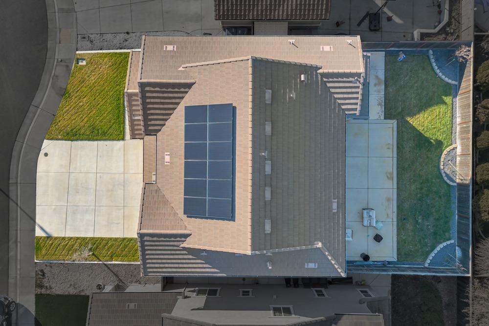 9977 RED TAIL HAWK Way