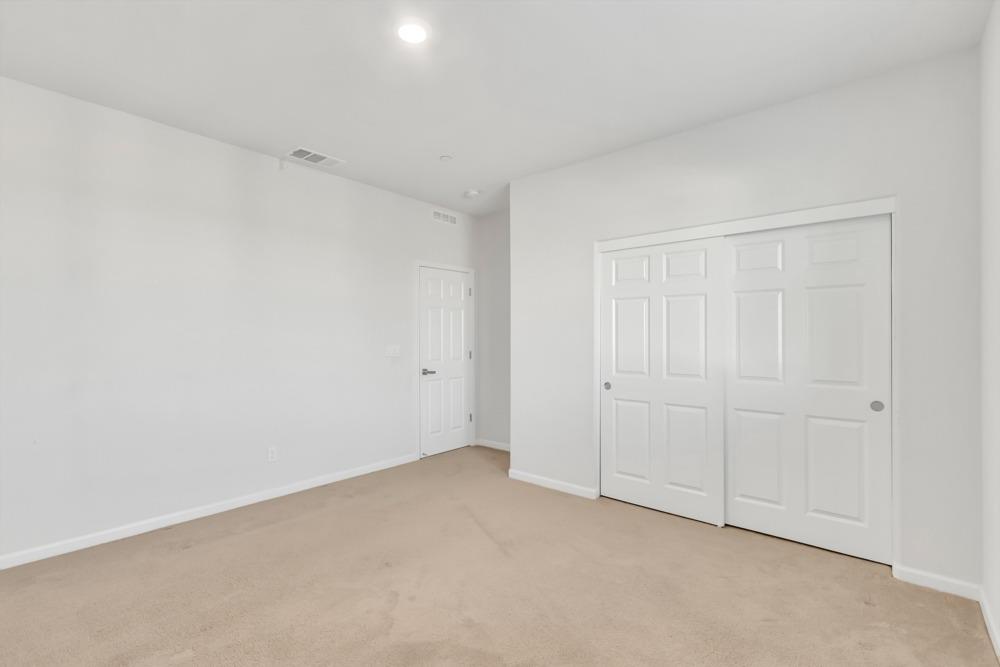 9977 RED TAIL HAWK Way