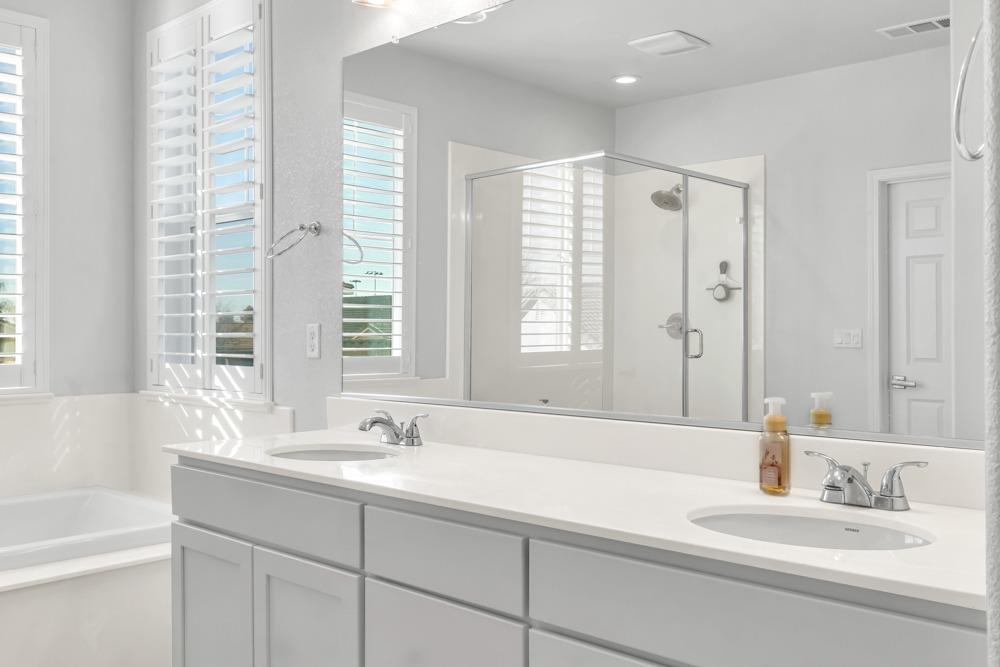 9977 RED TAIL HAWK Way