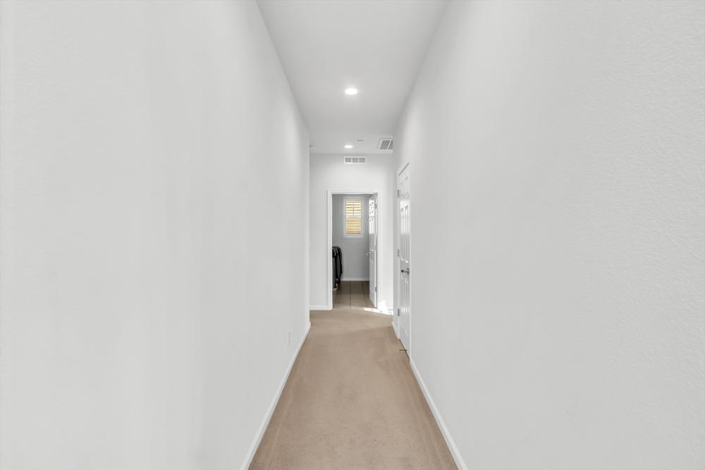 9977 RED TAIL HAWK Way