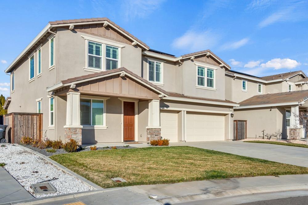 9977 RED TAIL HAWK Way