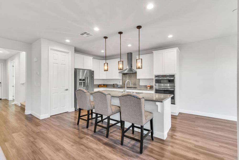 9977 RED TAIL HAWK Way