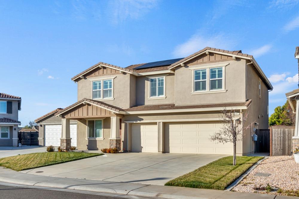 9977 RED TAIL HAWK Way