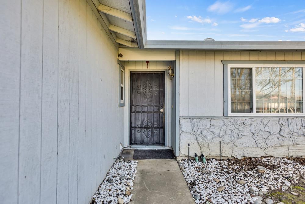 8349 Hayfield Circle