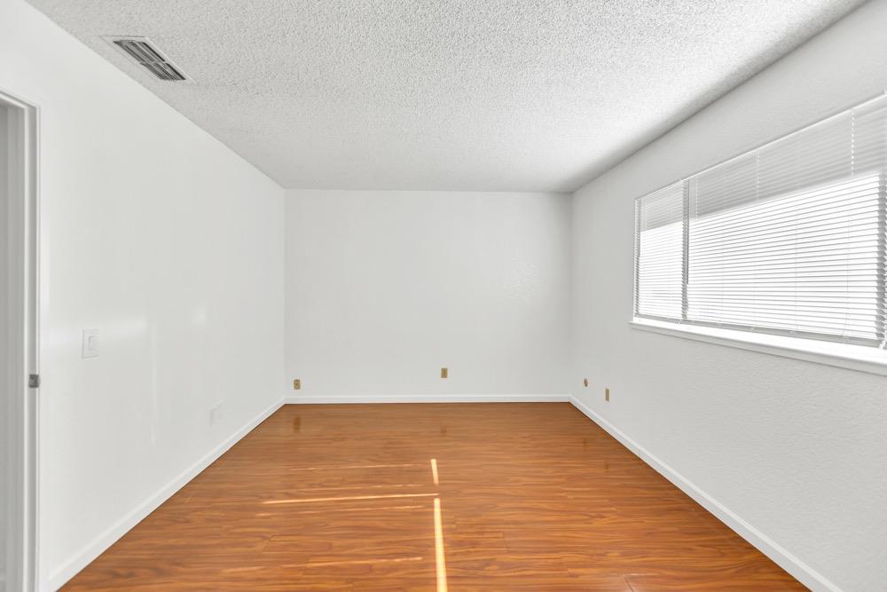 8349 Hayfield Circle