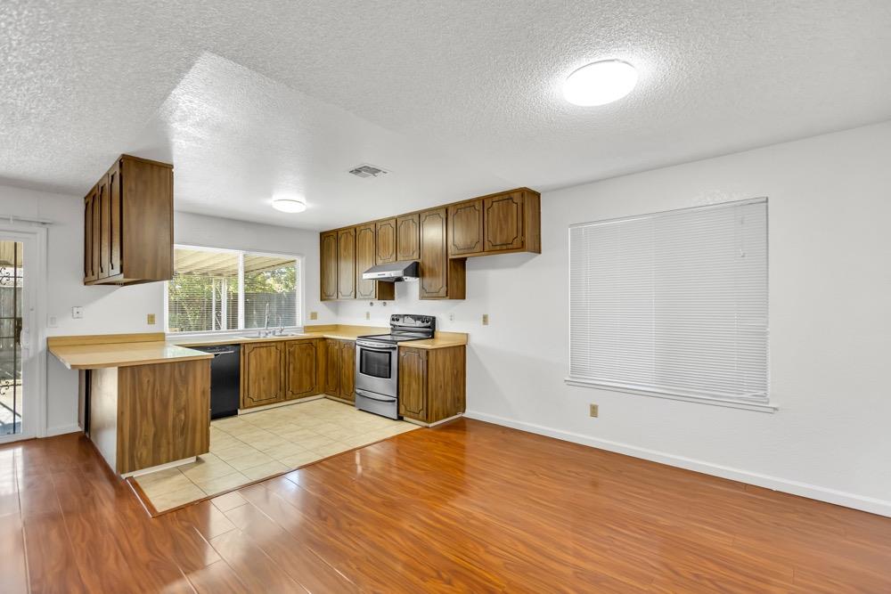 8349 Hayfield Circle