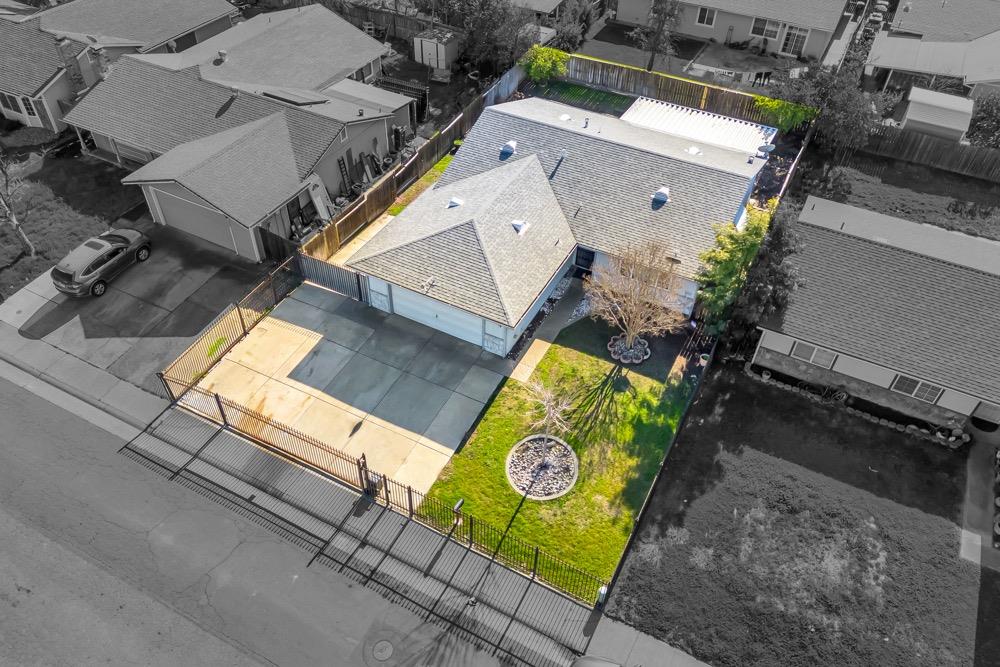 8349 Hayfield Circle