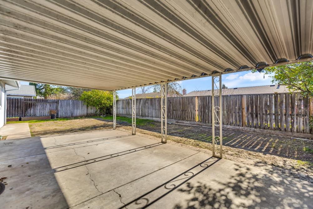 8349 Hayfield Circle