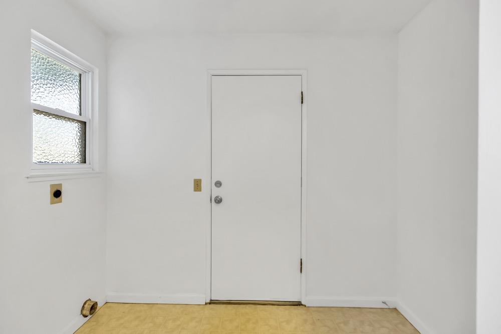 8349 Hayfield Circle