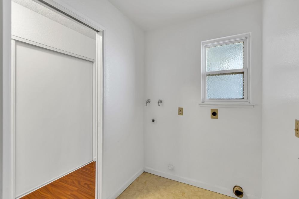 8349 Hayfield Circle