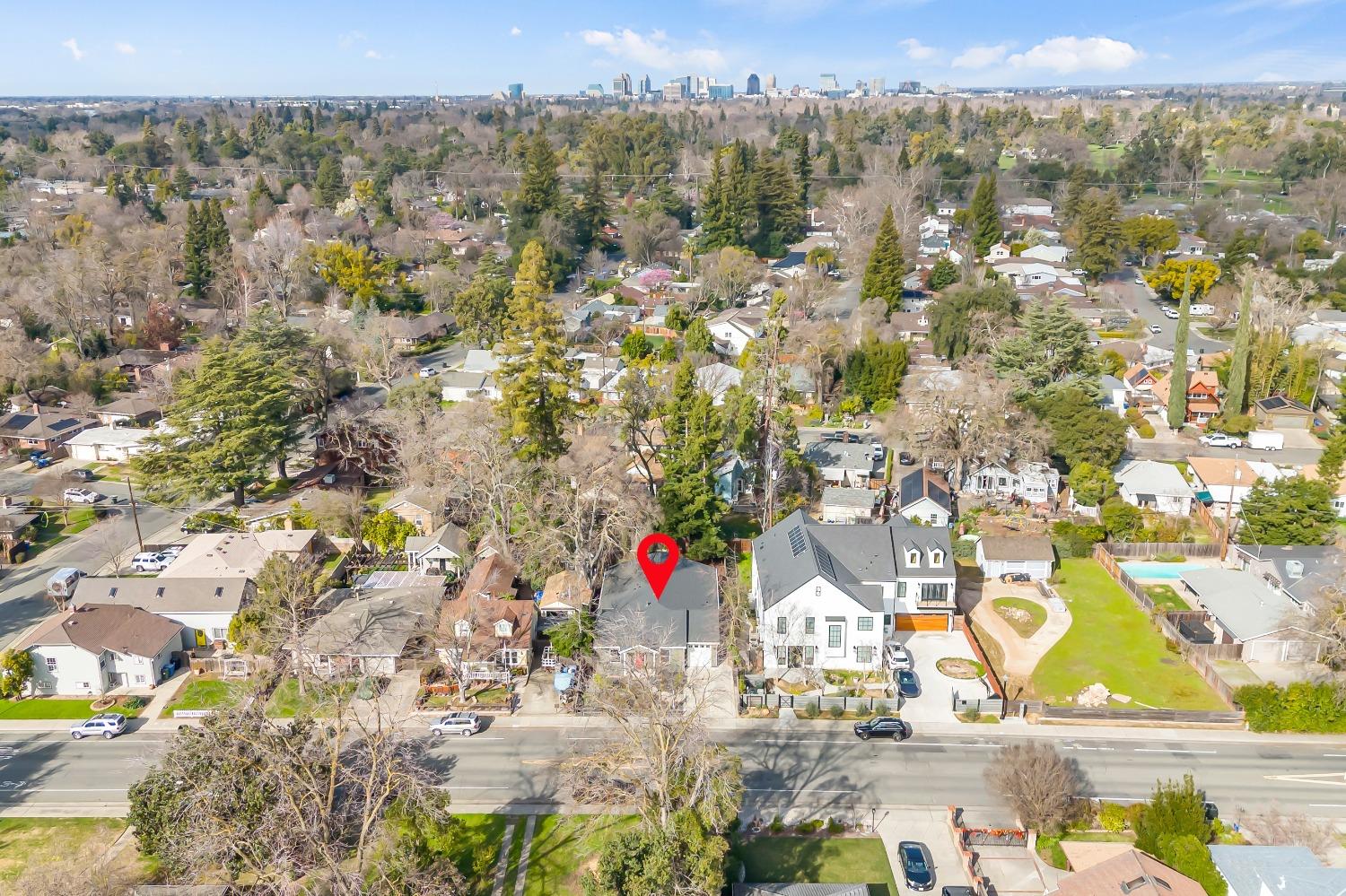 1711 WENTWORTH Avenue