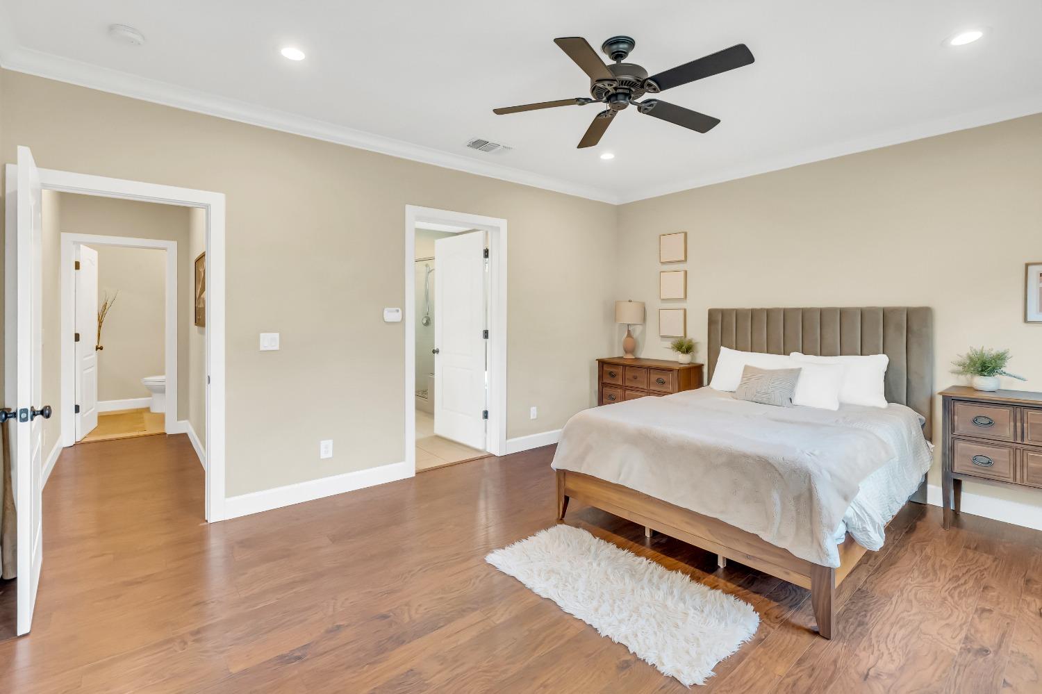 1711 WENTWORTH Avenue