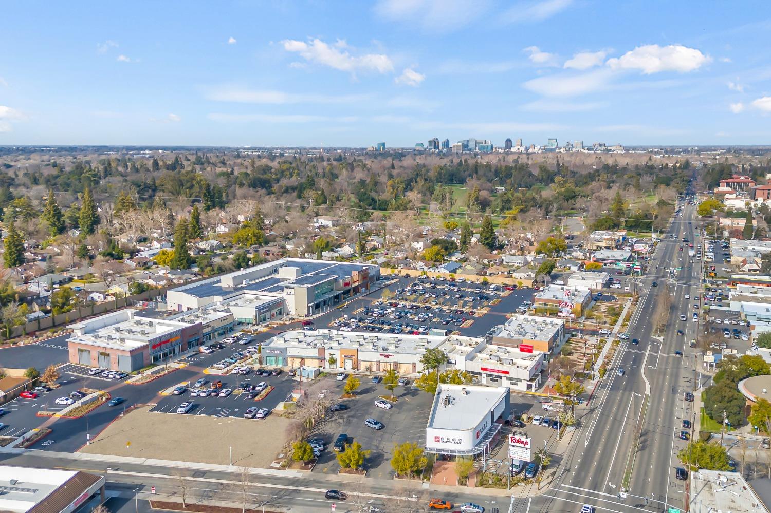 1711 WENTWORTH Avenue