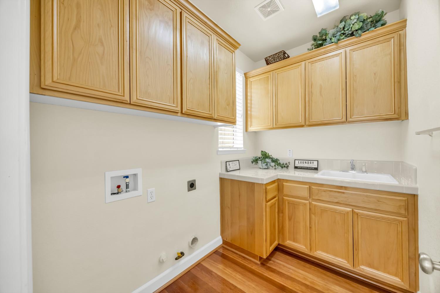 3640 BLACK OAK Drive