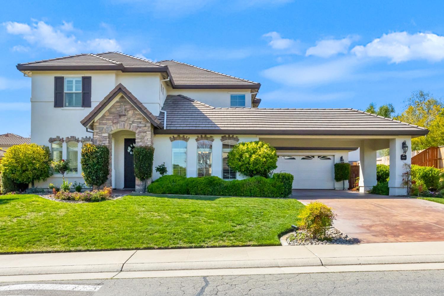 3640 BLACK OAK Drive